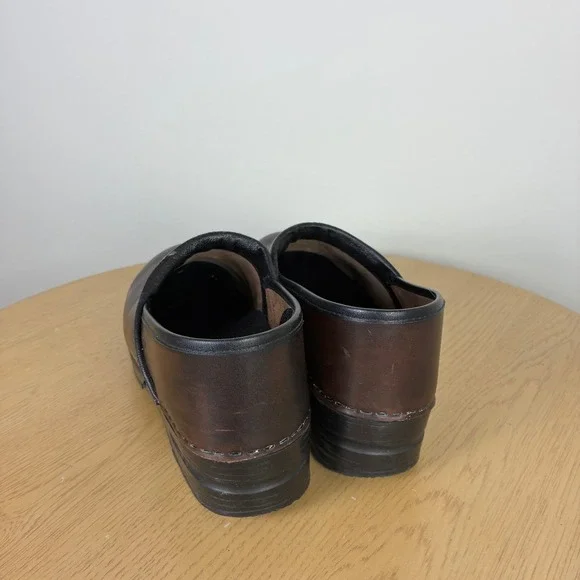 Sanita Professional Brown Leather Clogs Women's EU 43 US 12 Comfort Work Shoes - Picture 5 of 6